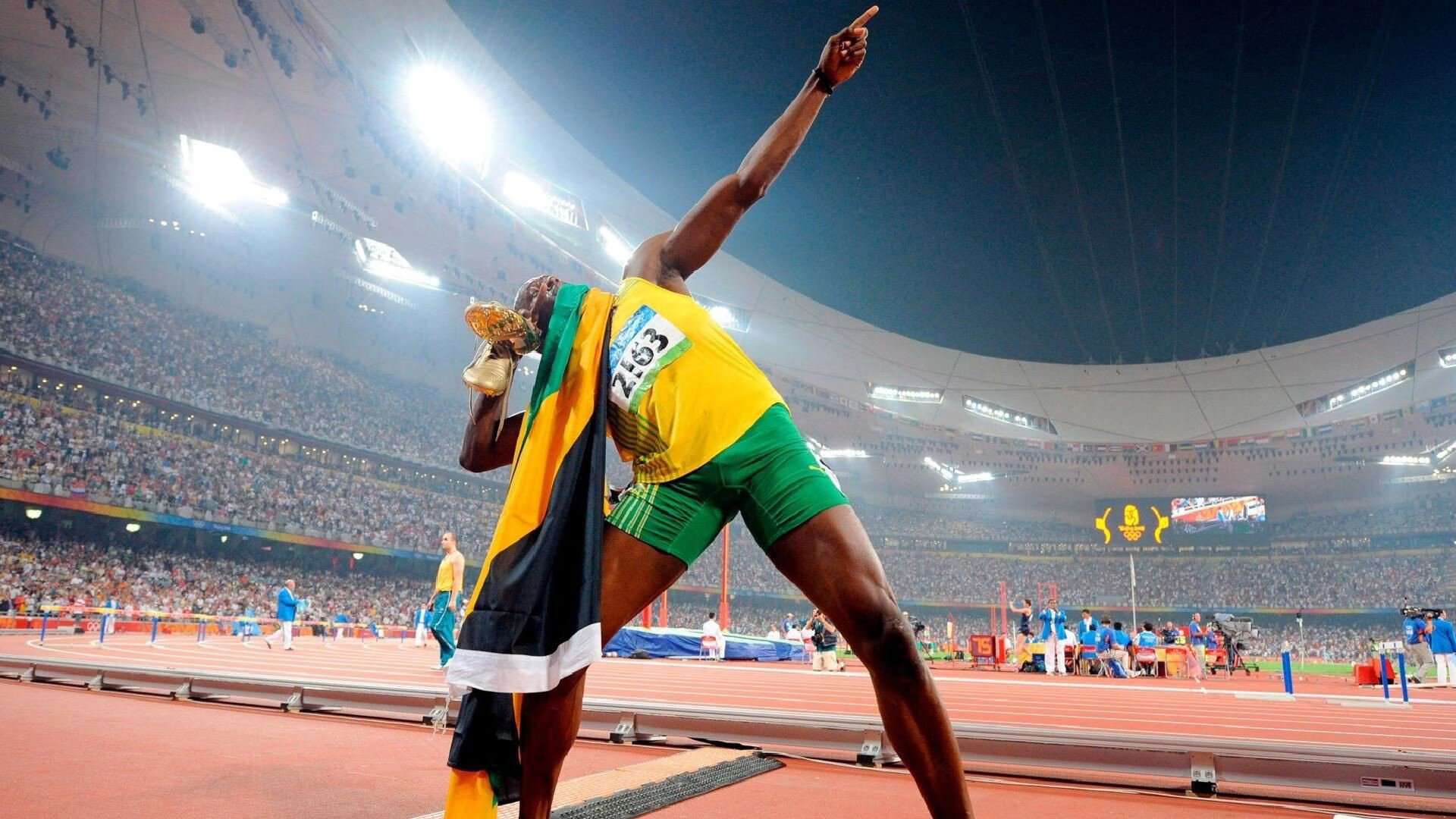 kaiyun登录入口-“高新体育中心：举重选手角逐顶峰，赛场气氛紧张刺激”